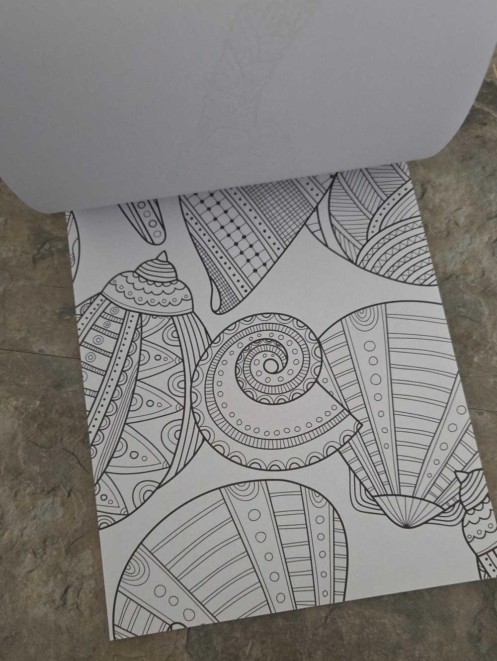 Set Of 3 Colorung Books - Picture 6 of 17